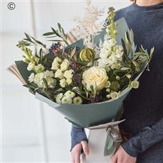 Winter Trending Hand-tied without Lilies
